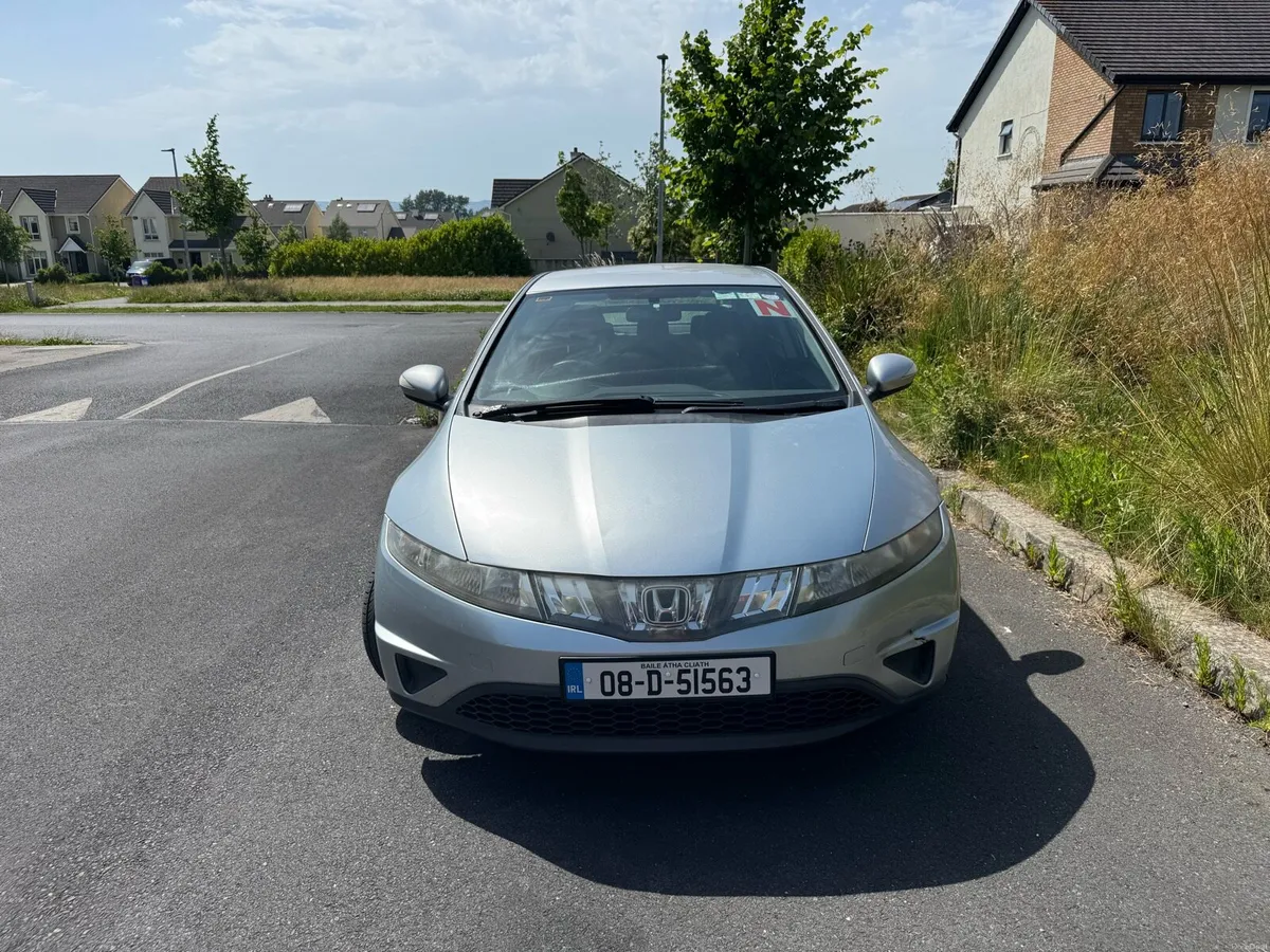 08 Honda Civic 1.3L petrol Tax & NCT till Oct - Image 1