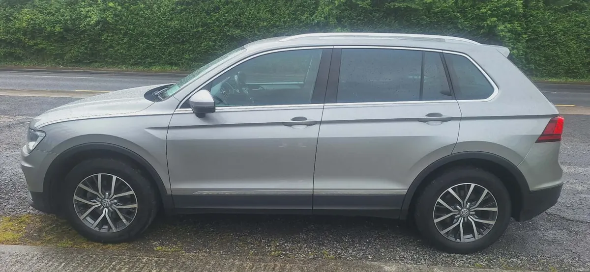 Volkswagen Tiguan 2.0 TDI Comfortline - Image 4