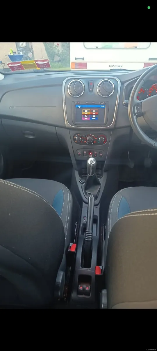 Dacia Logan Signature Prime  TCE 0.9 Petrol - Image 2