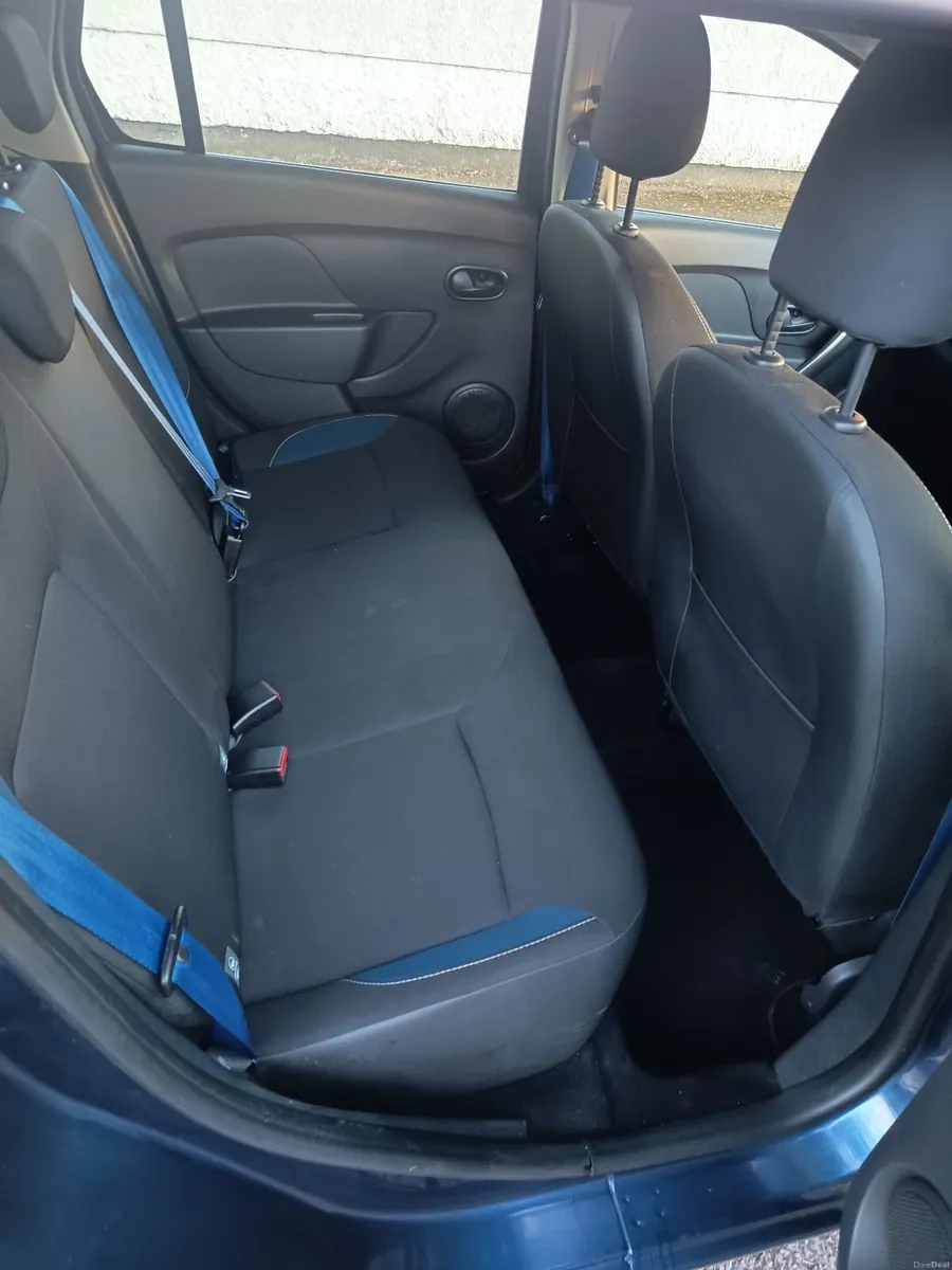 Dacia Logan Signature Prime  TCE 0.9 Petrol - Image 3