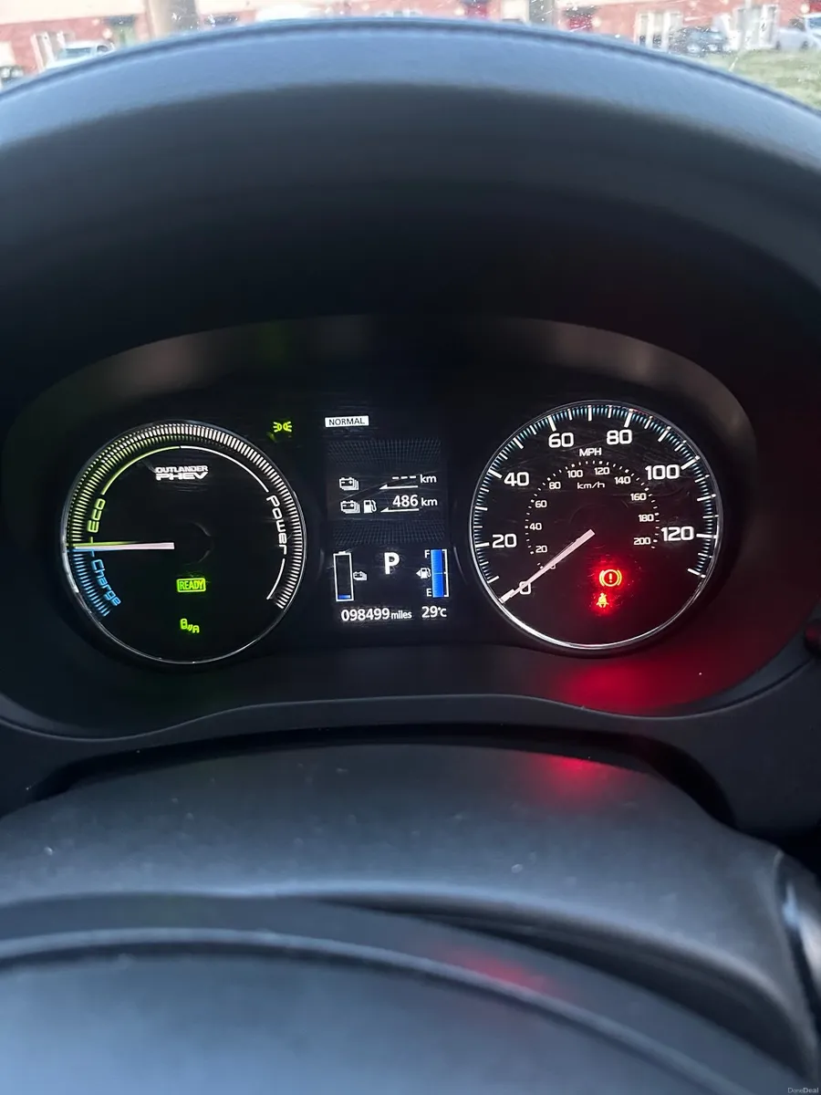Mitsubishi Outlander 2017 - Image 2