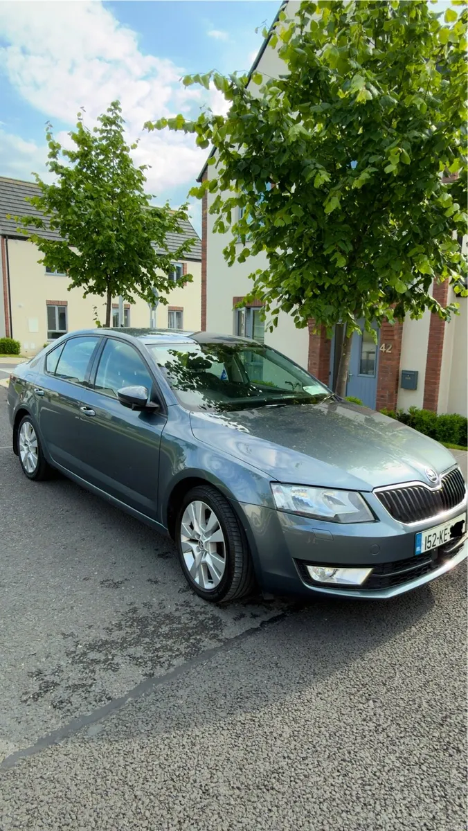 152 Skoda Octavia 1.6 TDI Automatic - Image 2