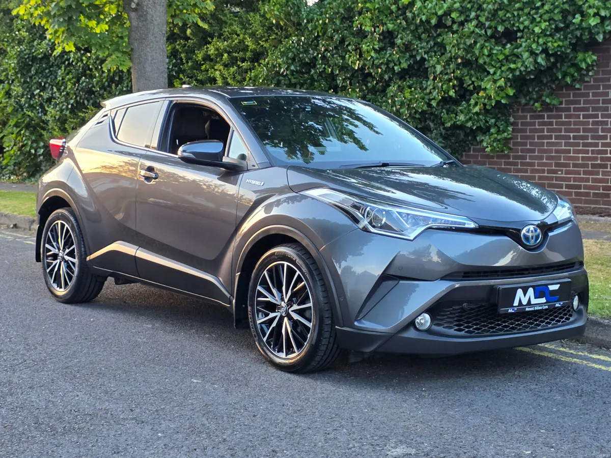 Toyota C-HR Hybrid Sol - Automatic - 2017 - Image 5