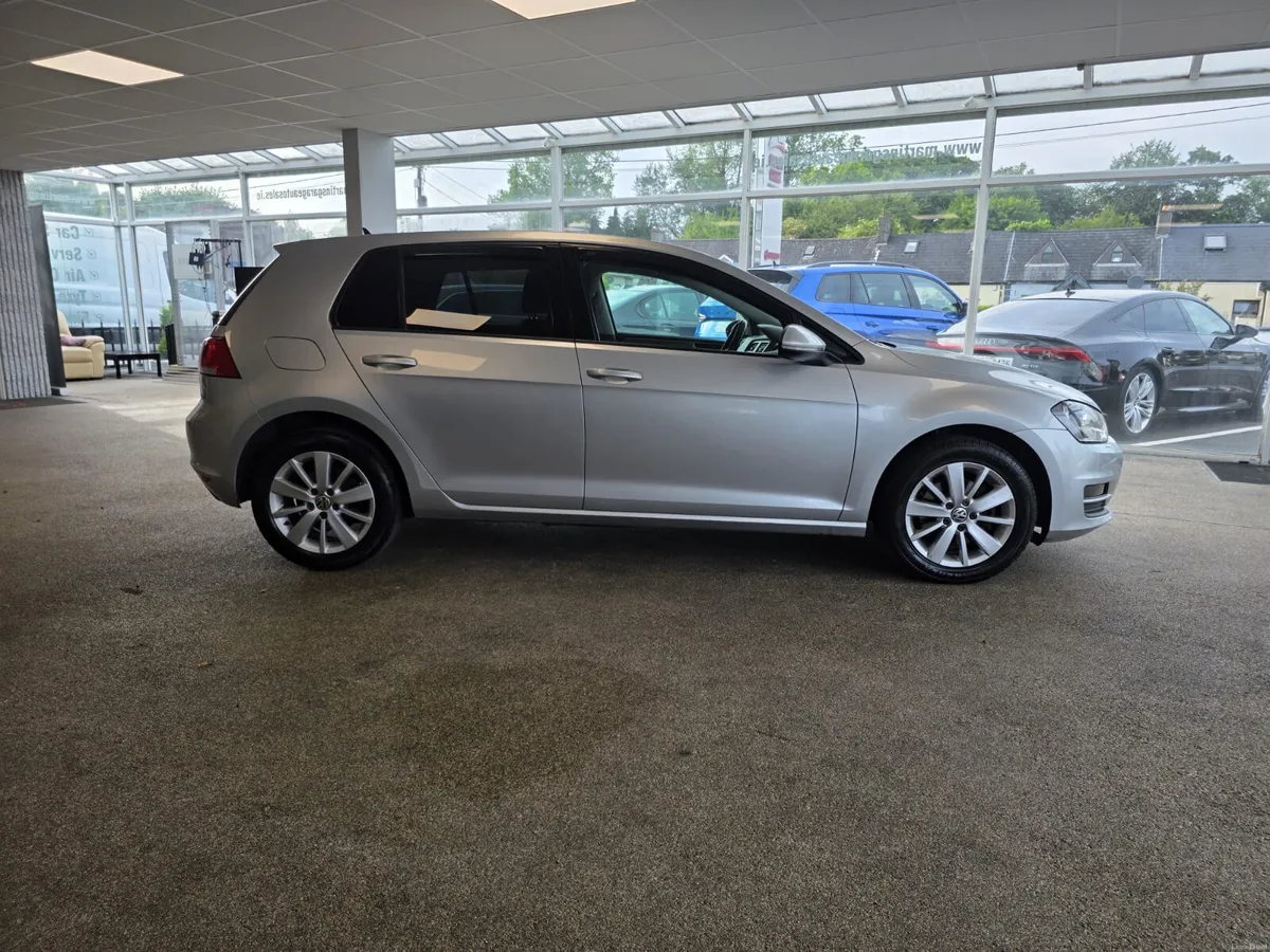 Volkswagen Golf 1.6 TDI 5DR 110HP Bluemotion 2016 - Image 3