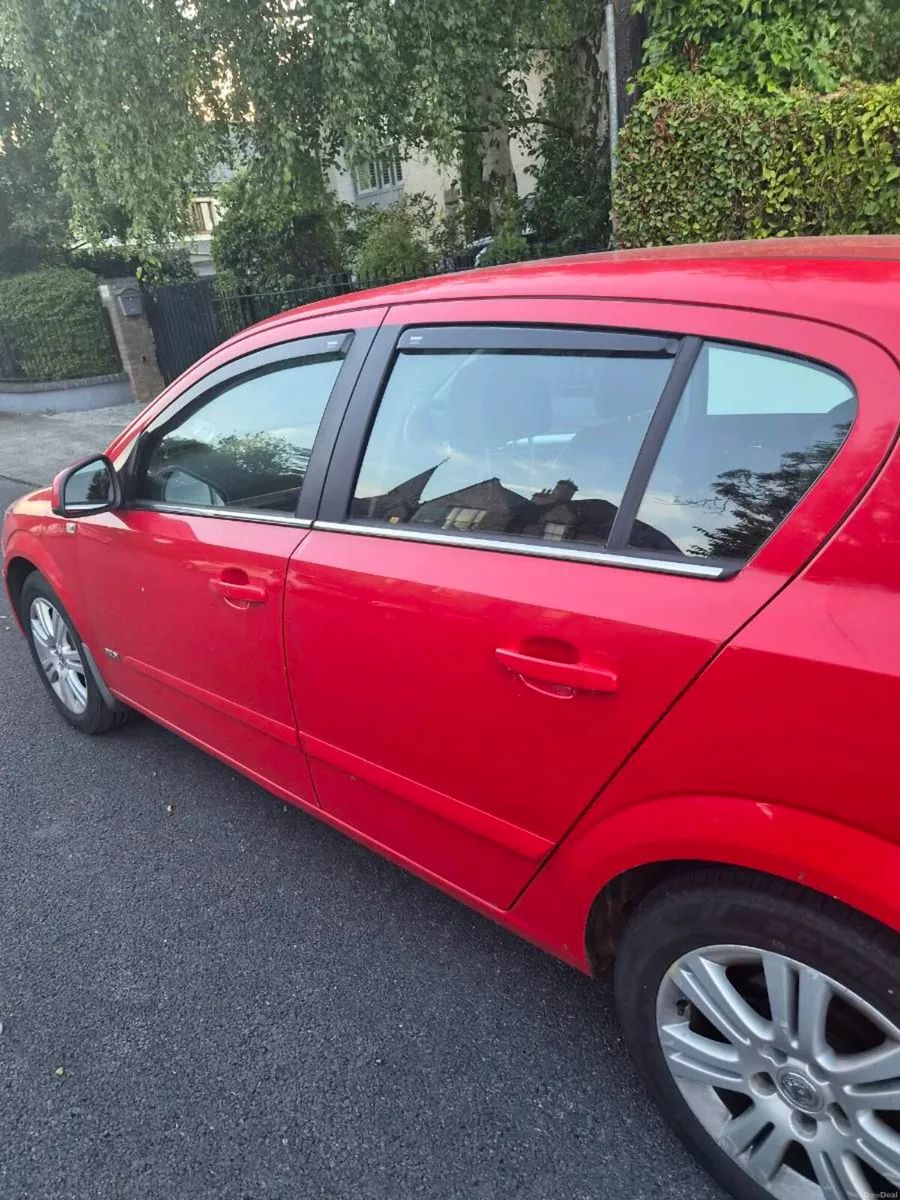 Vauxhall Astra 2010 - Image 5