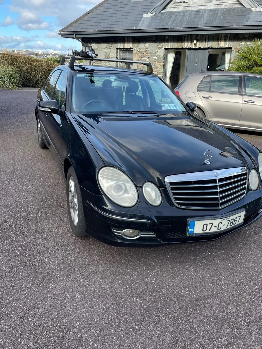 Mercedes E 200 Kompressor Elegance - Image 1