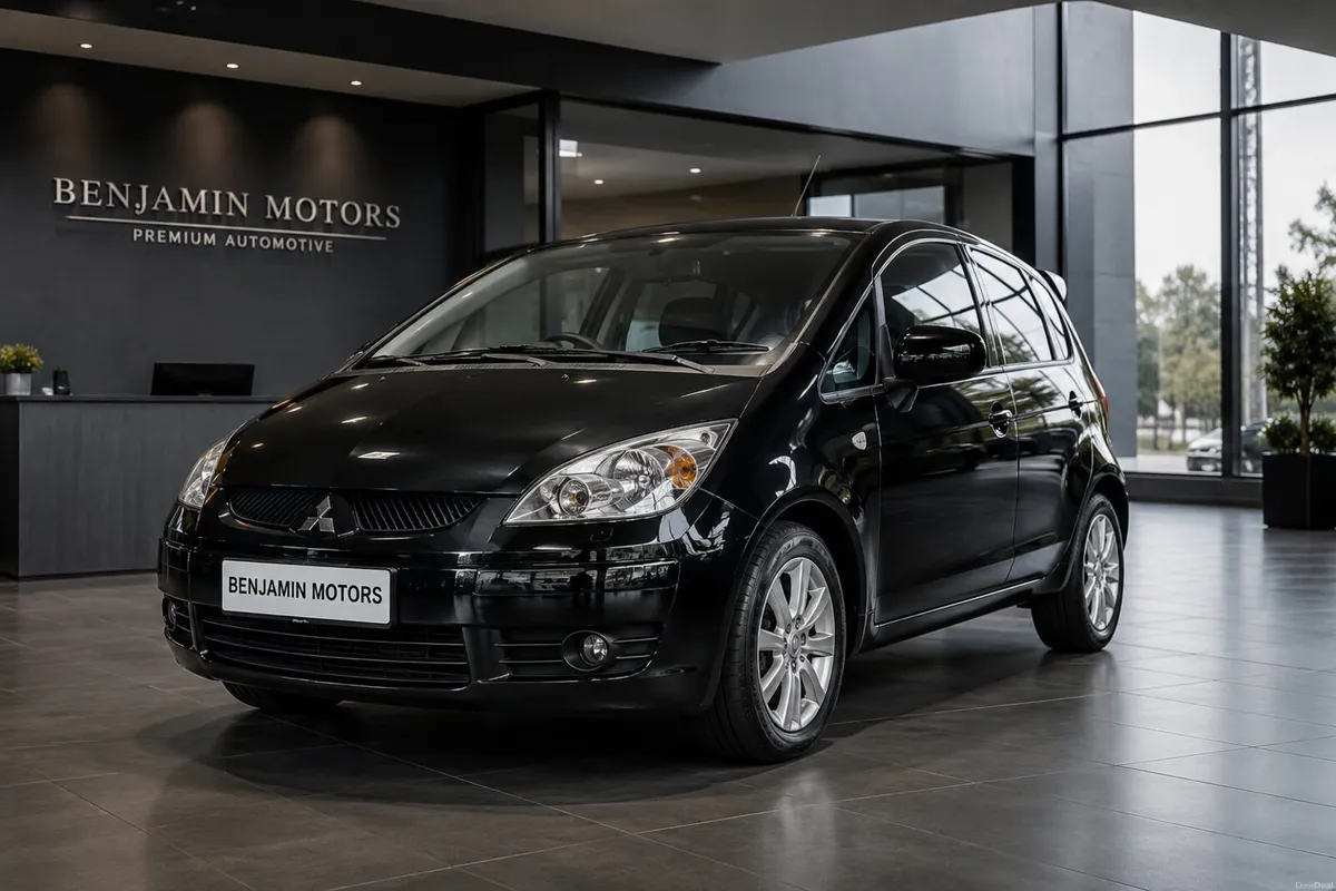 Mitsubishi Colt 2011 Automatic 1.3 petrol Low Mile