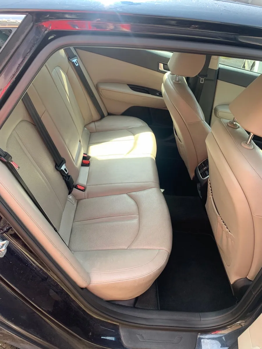 Kia Optima 2018 - Image 2