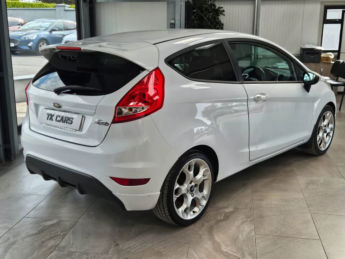 10 FORD FIESTA ZETEC-S IDEAL STARTER CAR - Image 3