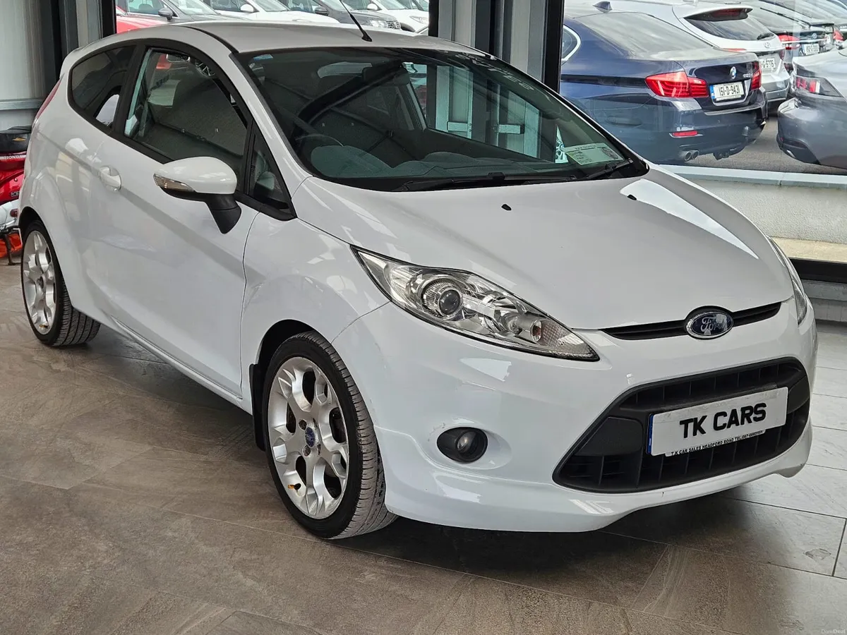 10 FORD FIESTA ZETEC-S IDEAL STARTER CAR - Image 1