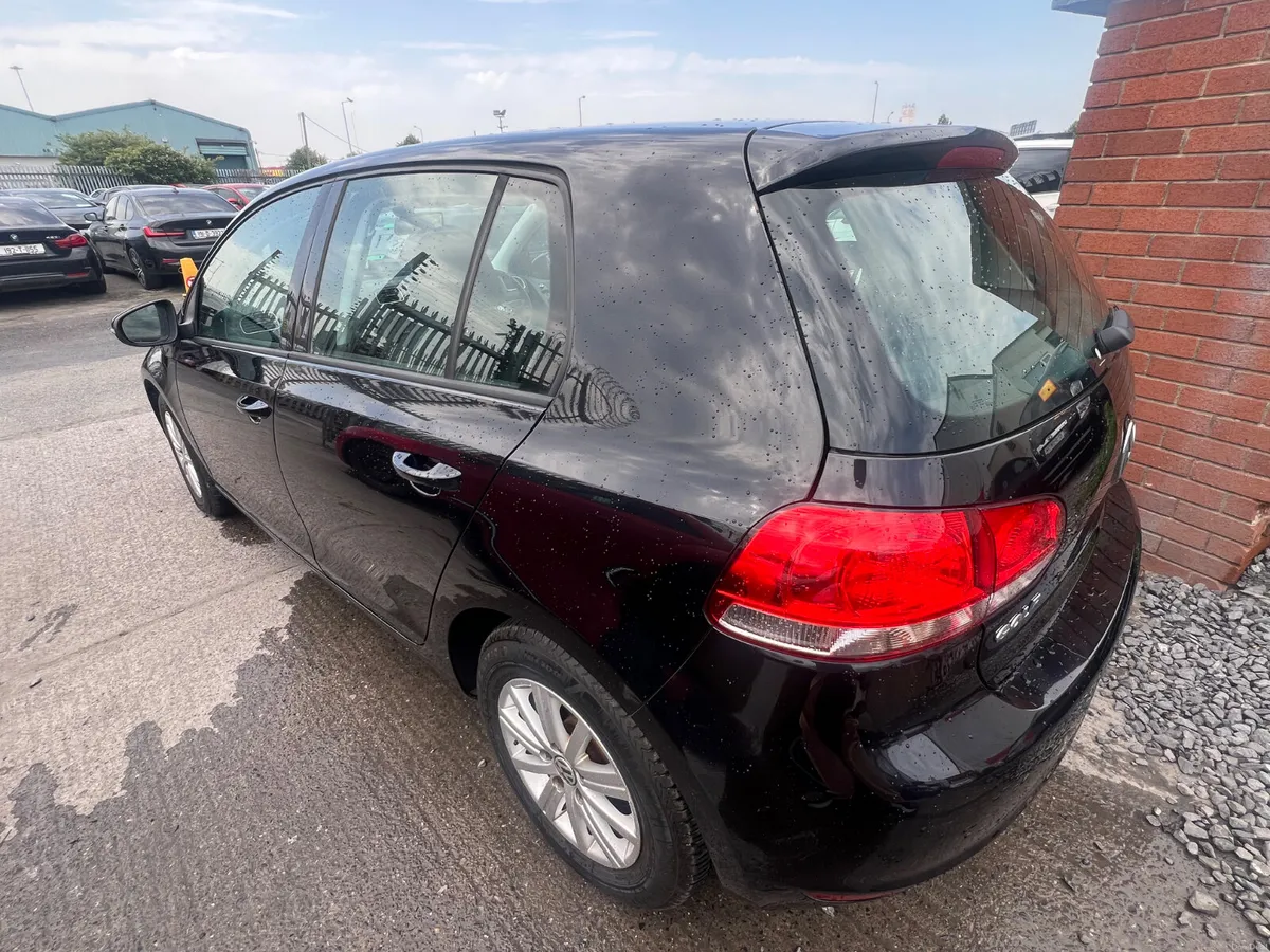 Volkswagen Golf 2013 Automatic/ only 70,000km - Image 6
