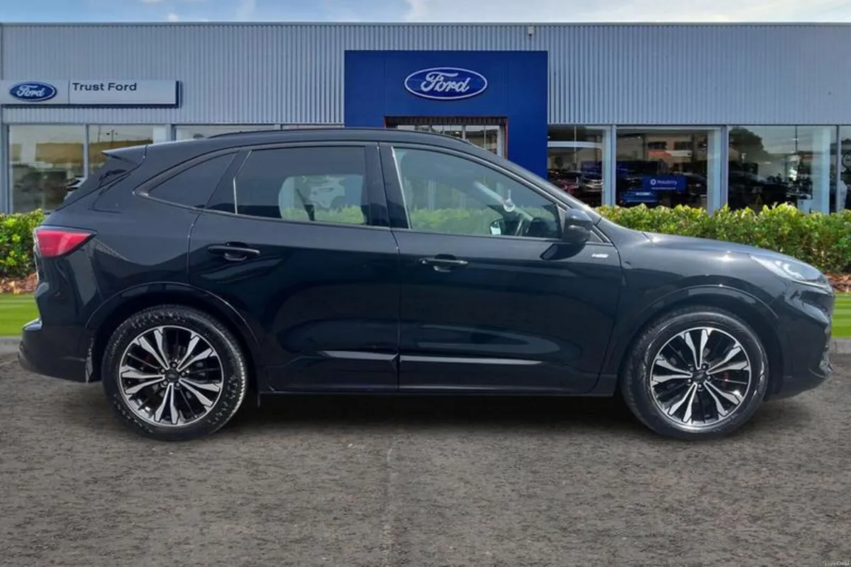 Ford Kuga ST-Line X Edition - Image 3