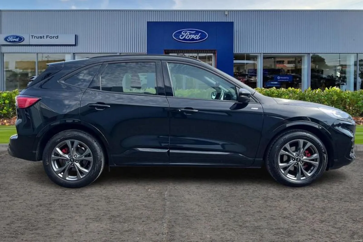 Ford Kuga ST-Line Edition - Image 3