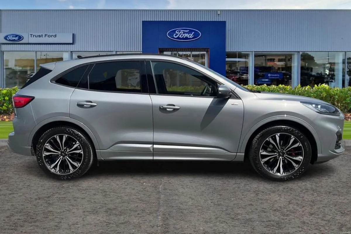 Ford Kuga ST-Line X Edition - Image 3