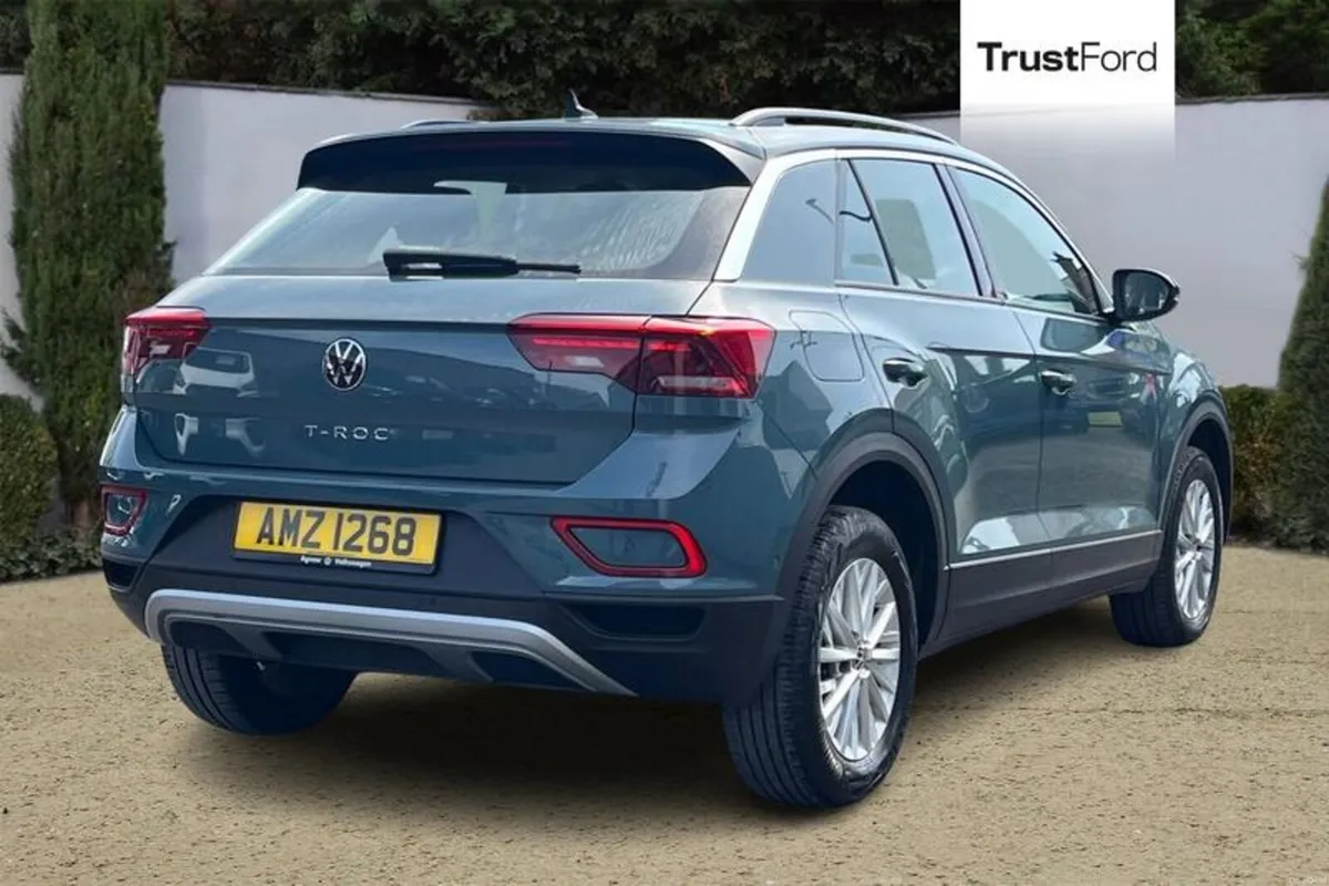 Volkswagen T-Roc Life - Image 4