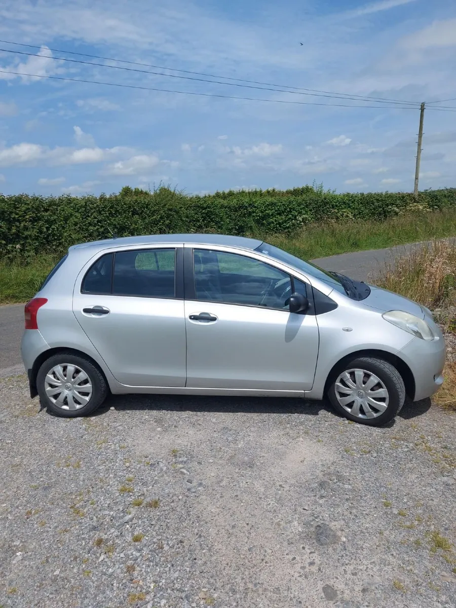Toyota Yaris well maintained low millage - Image 4