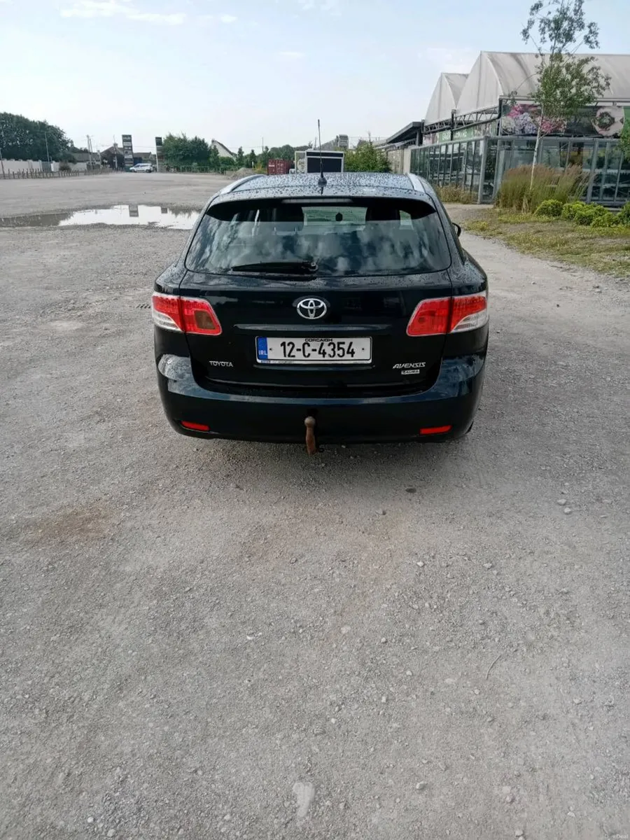 Toyota avensis - Image 2