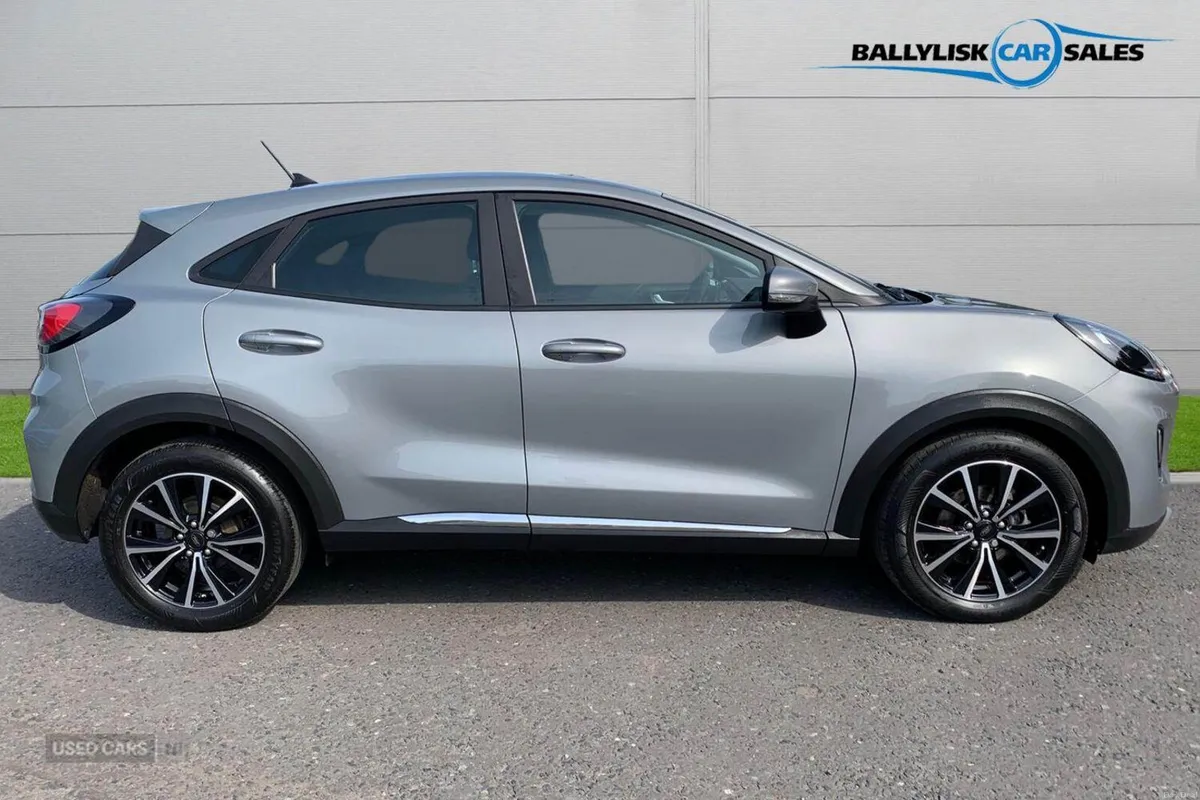 Ford Puma 1.0T 125PS Titanium in Solar Silver with - Image 3