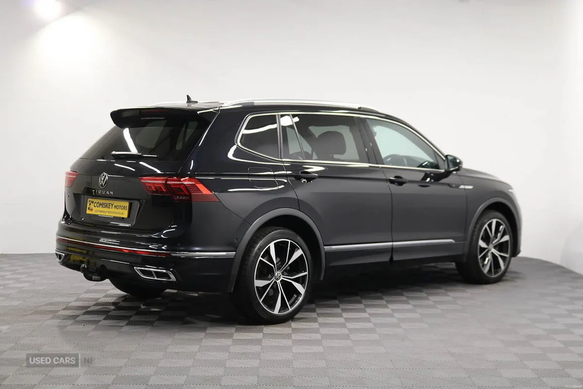 Volkswagen Tiguan Allspace TDI R-Line - Image 6