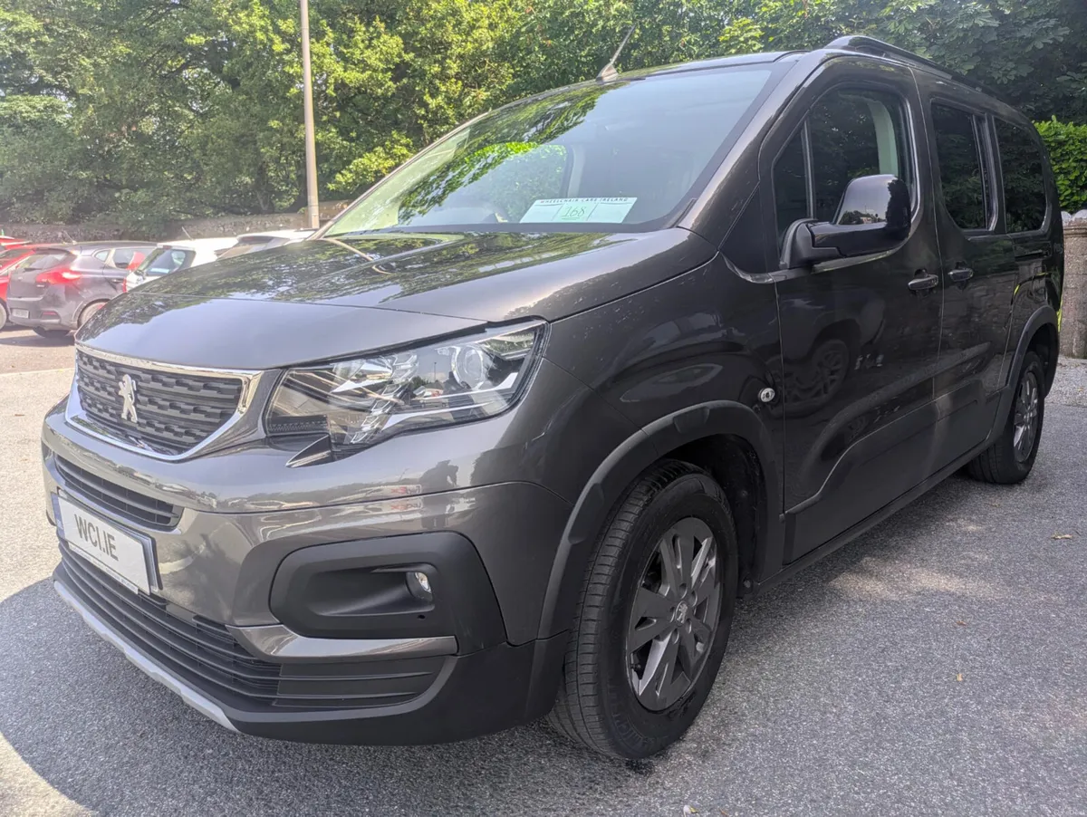 Wheelchair Accessible - Peugeot Rifter 2023 - Image 3