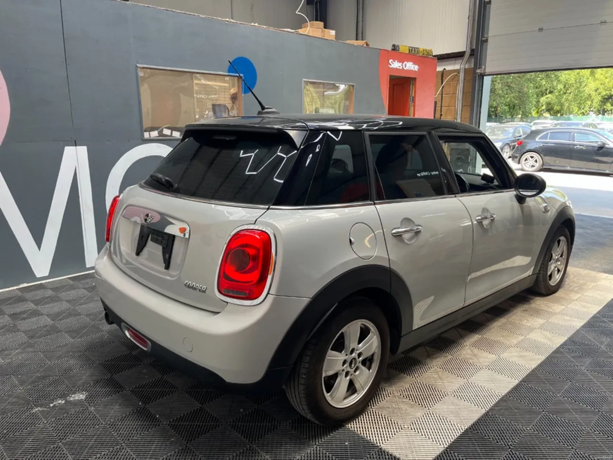 Mini Cooper 2016 MINI COOPER 1.5 AUTOMATIC / CRUIS - Image 2