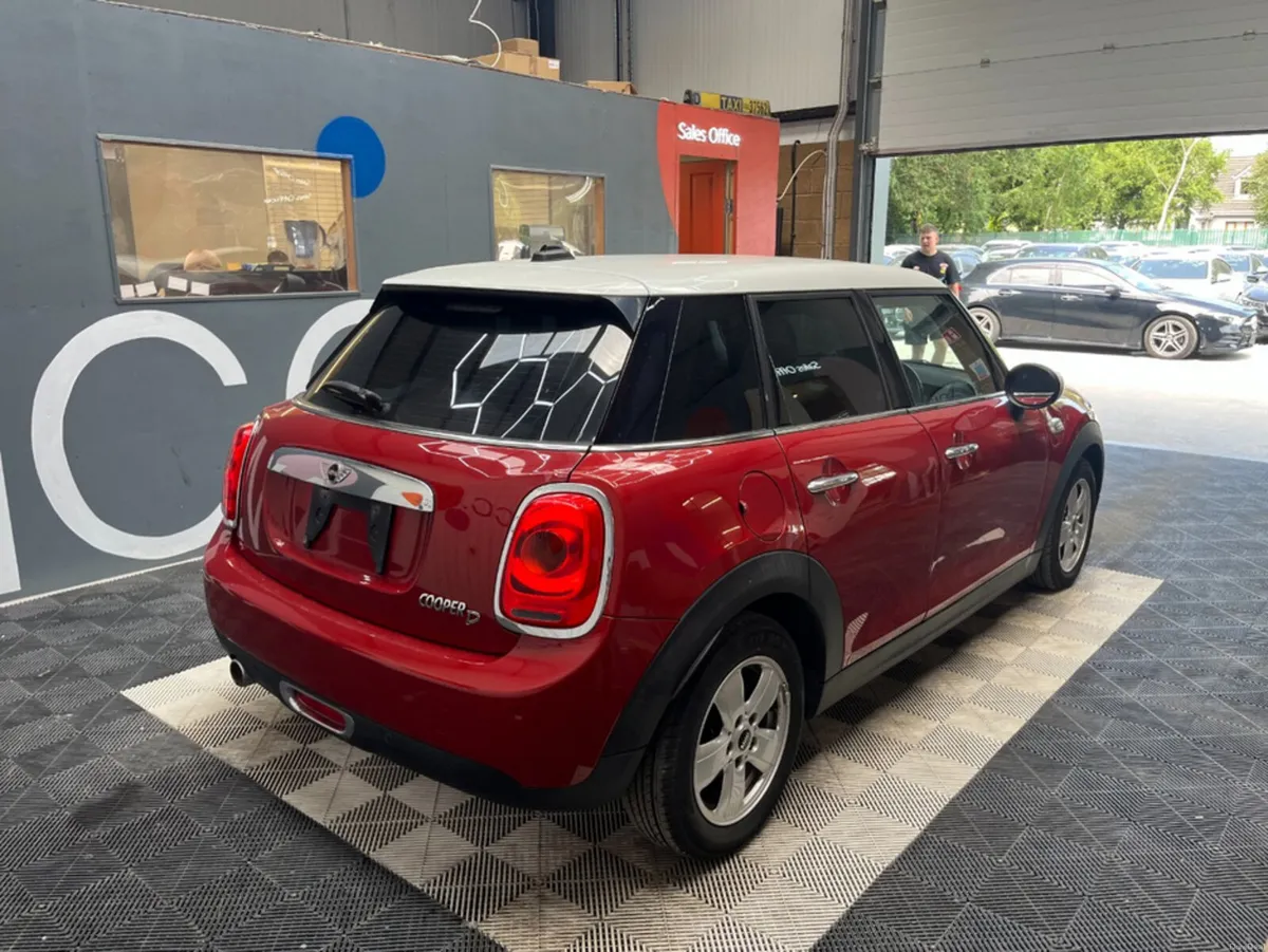 Mini Cooper 2016 MINI COOPER 1.5 AUTOMATIC / CRUIS - Image 2