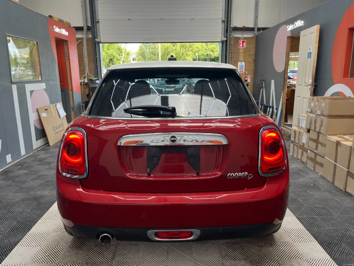 Mini Cooper 2016 MINI COOPER 1.5 AUTOMATIC / CRUIS - Image 3