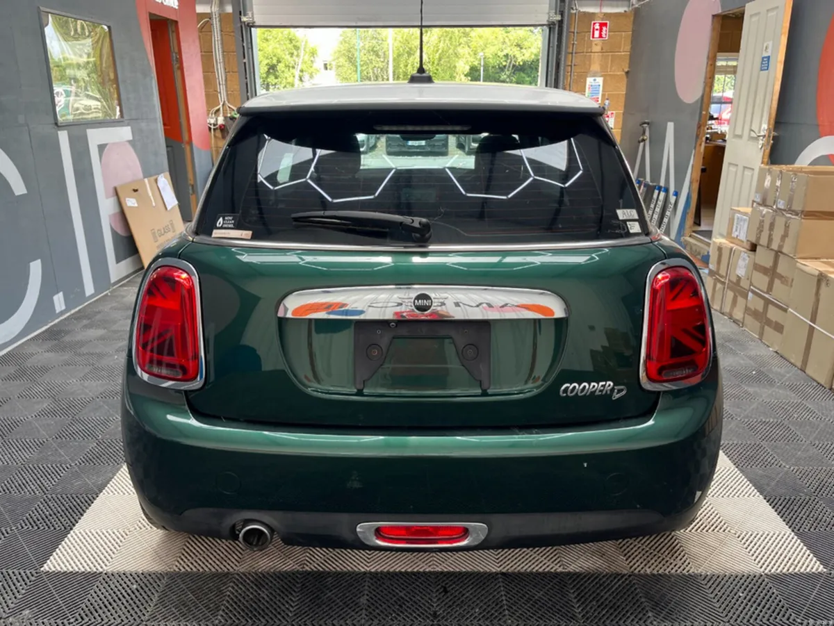 Mini Cooper 2019 MINI COOPER 1.5 AUTOMATIC / CRUIS - Image 3