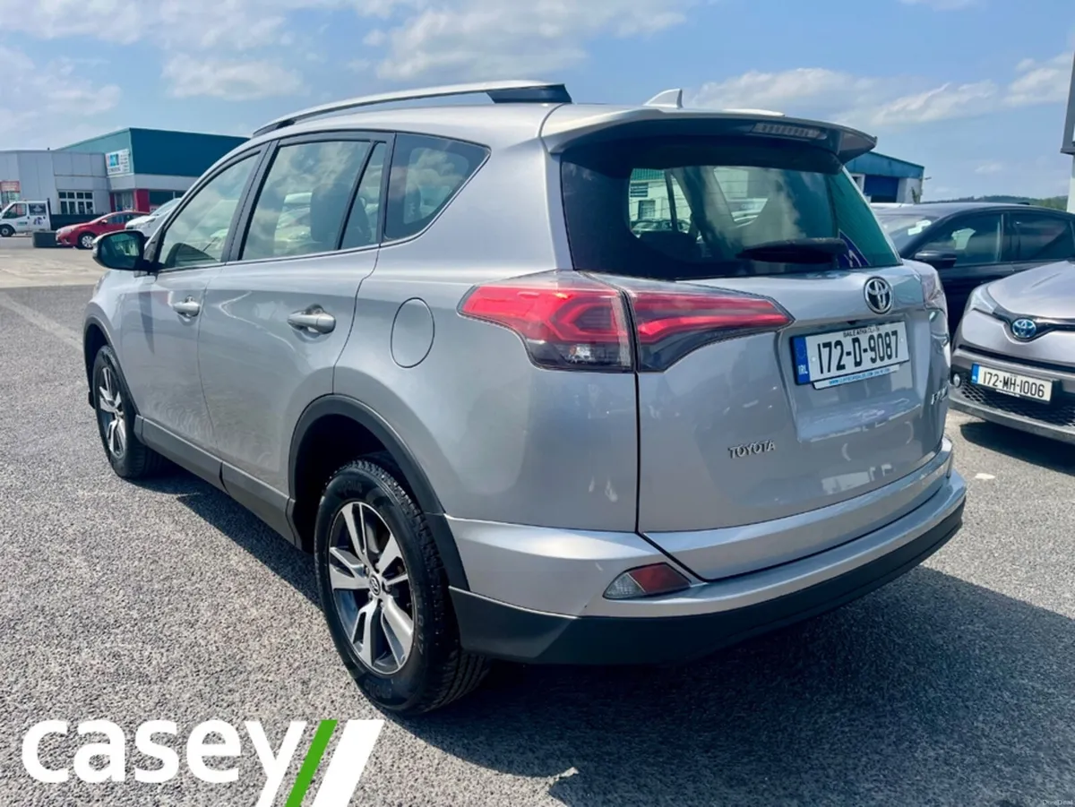 Toyota RAV4 RAV4 2.0 D-4D LUNA 4DR - Image 2