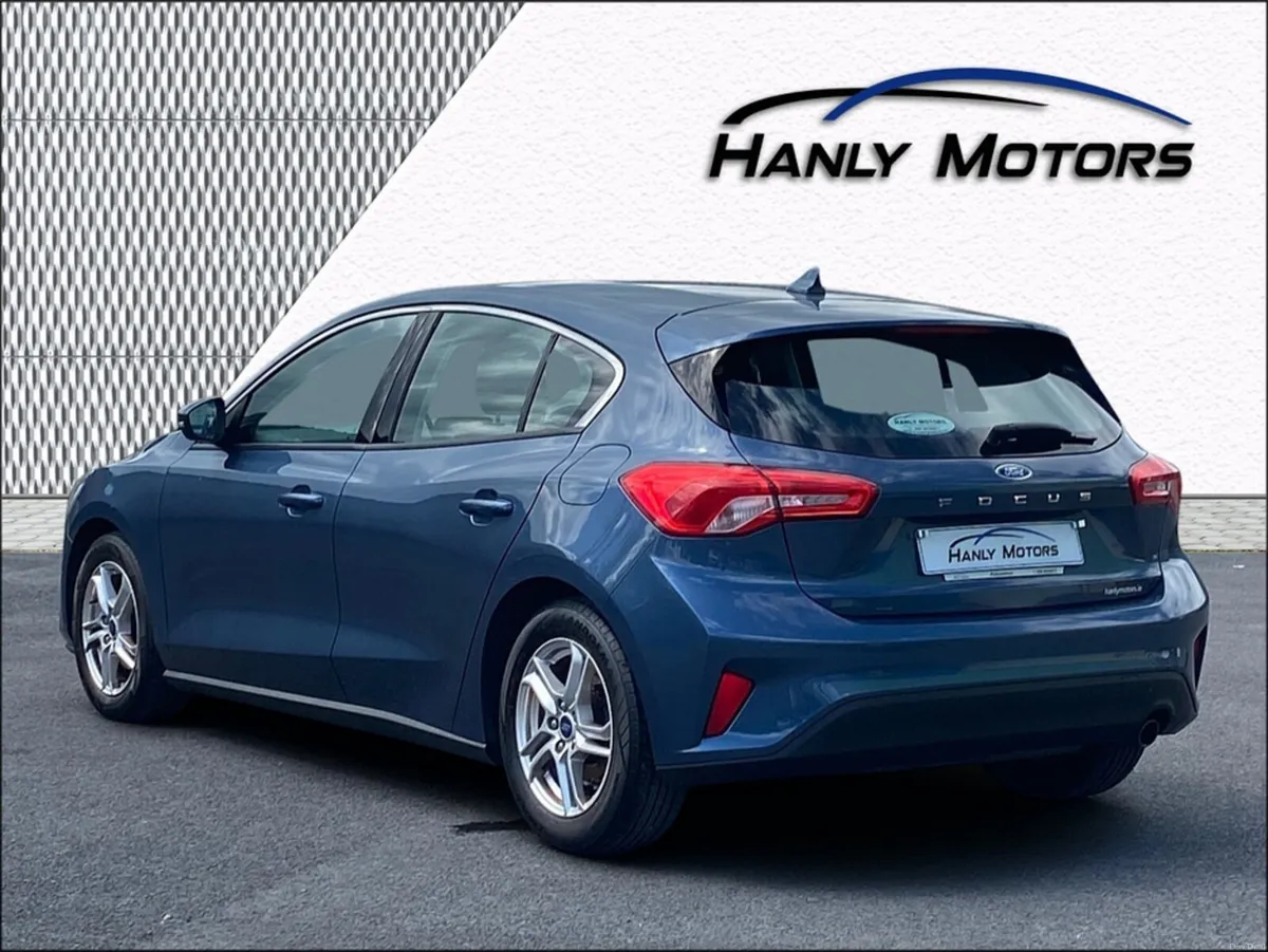 Ford Focus 1.0T ZETEC 5DR T ECOBOOST 100PS 1.0 - Image 6