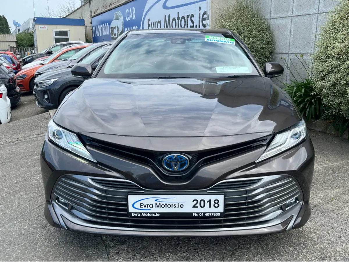 Toyota Camry G PLATINUM HYBRID AUTOMATIC HYBRID 2. - Image 3