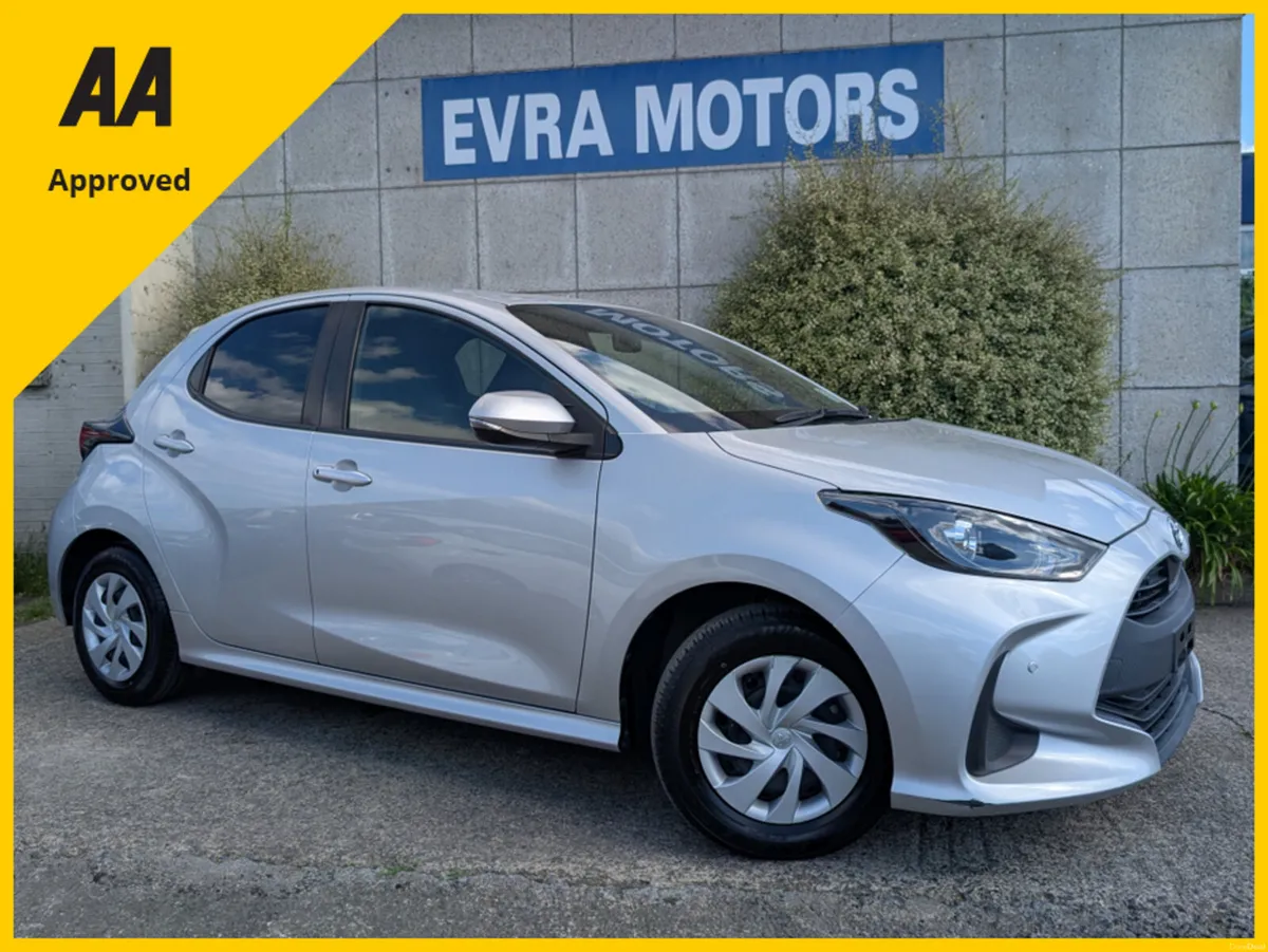 Toyota Yaris X HYBRID AUTOMATIC 1.5 PETROL //REVER - Image 1
