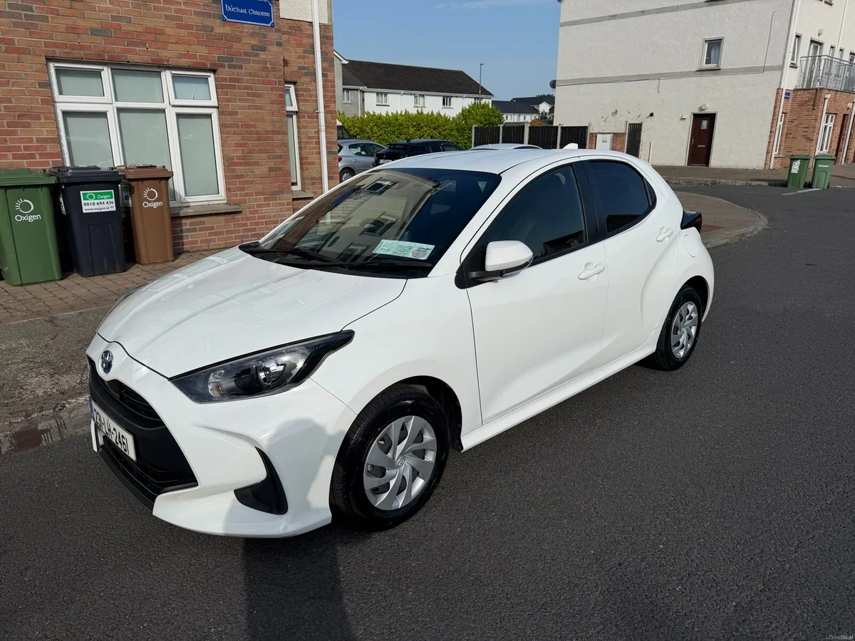 Toyota Yaris Hybrid 2023 - Image 1