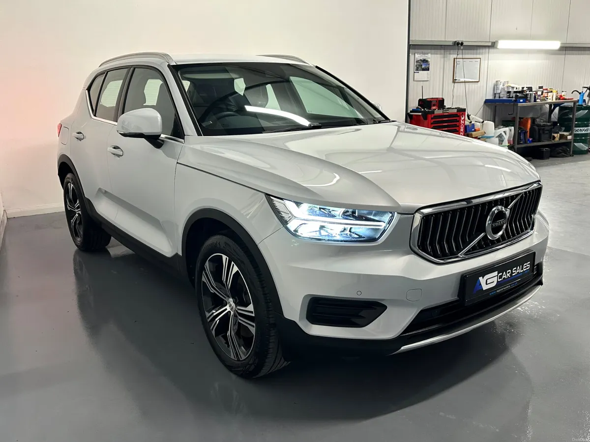 2022 Volvo XC40 1.5 T5 Recharge Inscription - Image 4