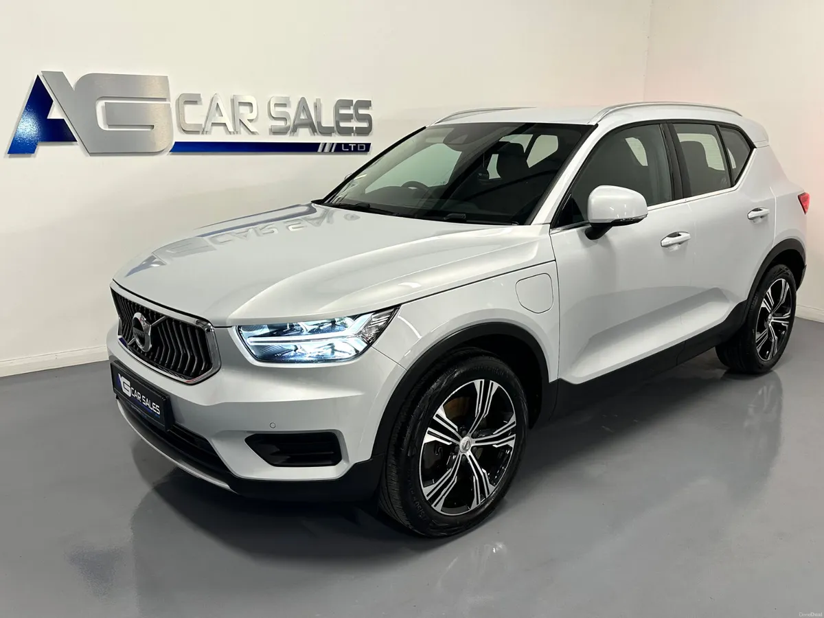 2022 Volvo XC40 1.5 T5 Recharge Inscription - Image 4