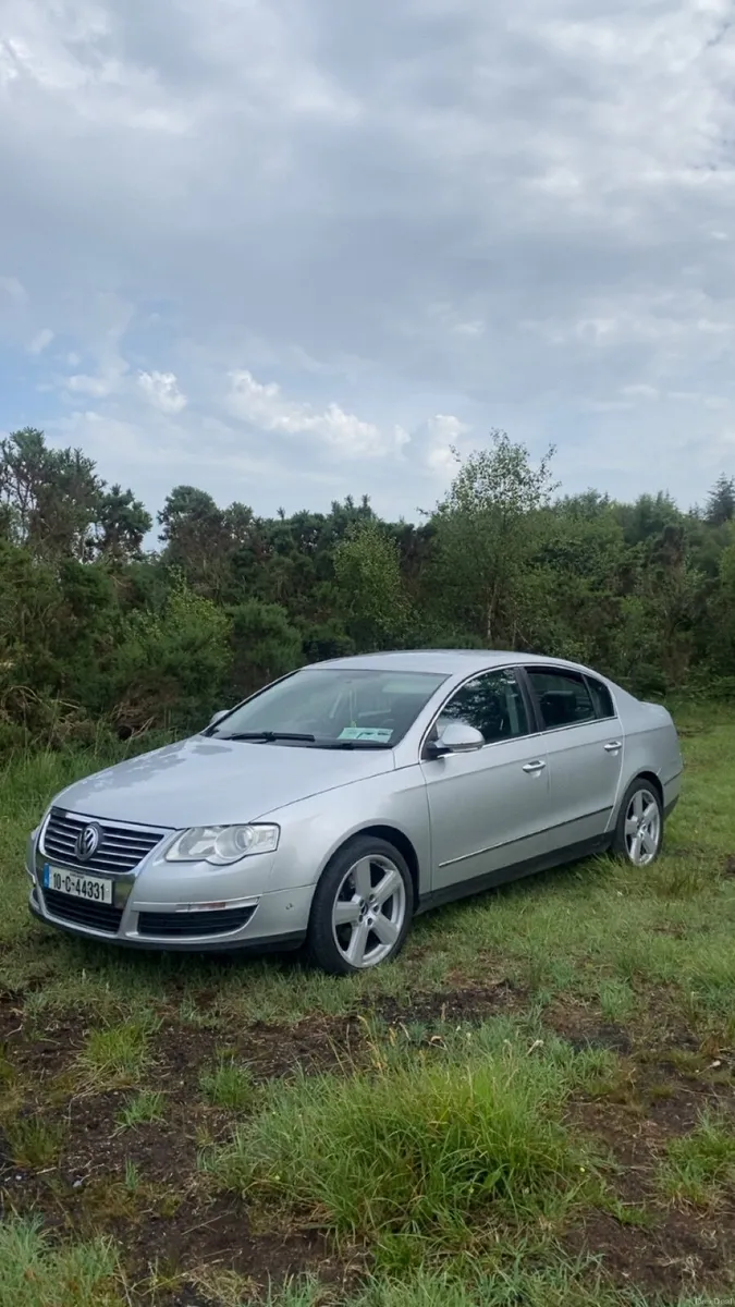 Volkswagen Passat 2010 2.0 Diesel - Image 1