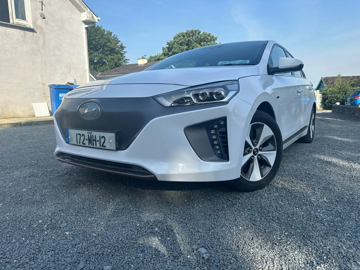 2017 Hyundai Ioniq 28kW Electric - Image 2