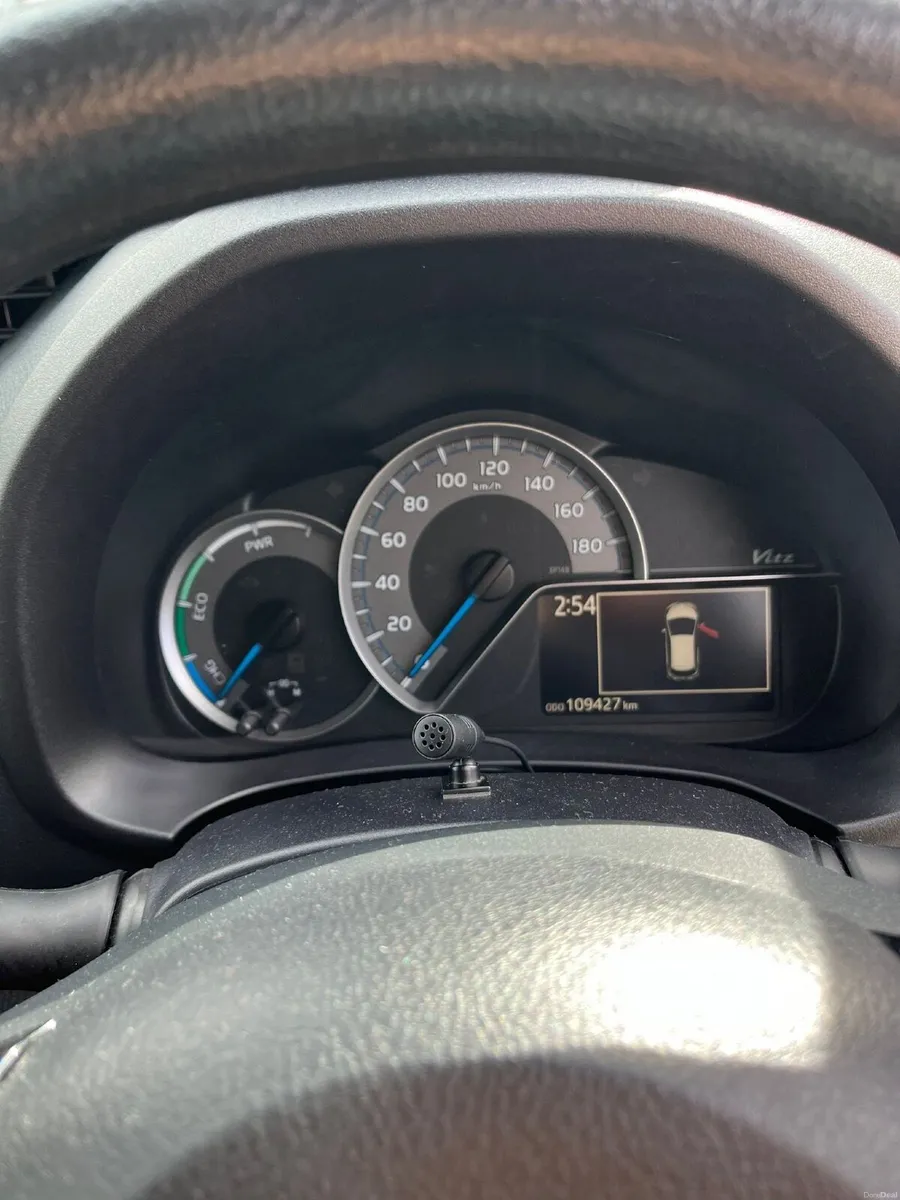 Toyota Vitz 2018 for sale (open to negotiation) - Image 4