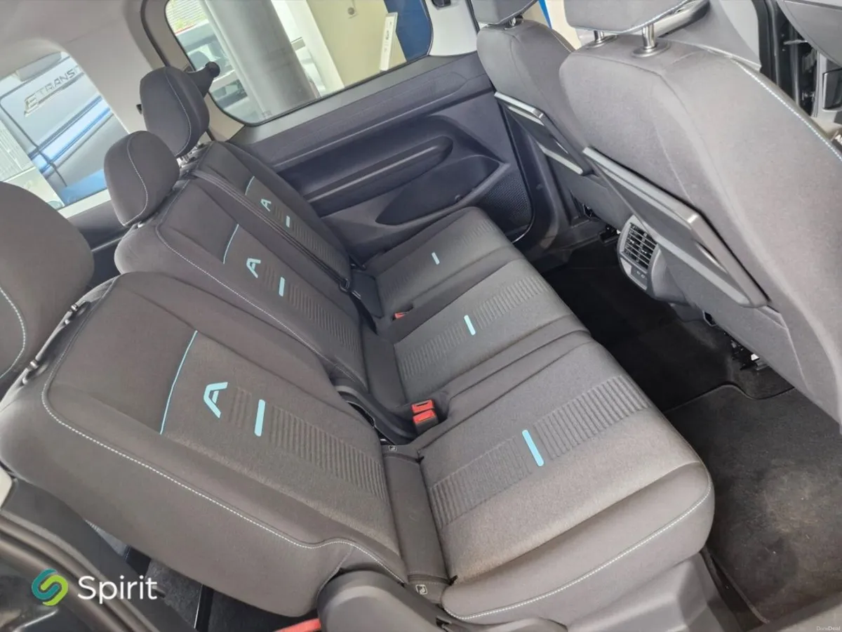 Ford Tourneo Connect Active 7 seater - Image 5