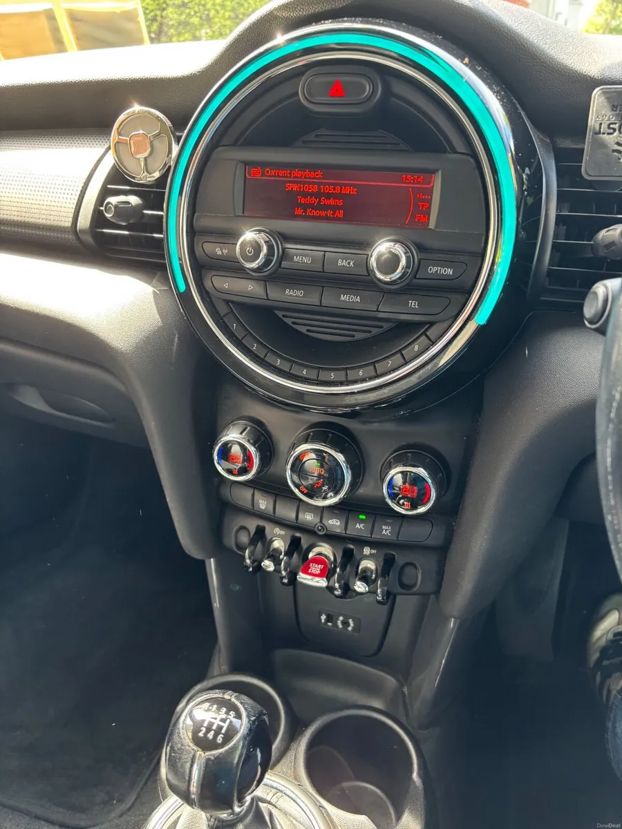 Mini Cooper 2017, petrol , manual - Image 4