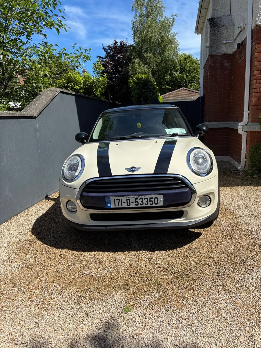 Mini Cooper 2017, petrol , manual - Image 2