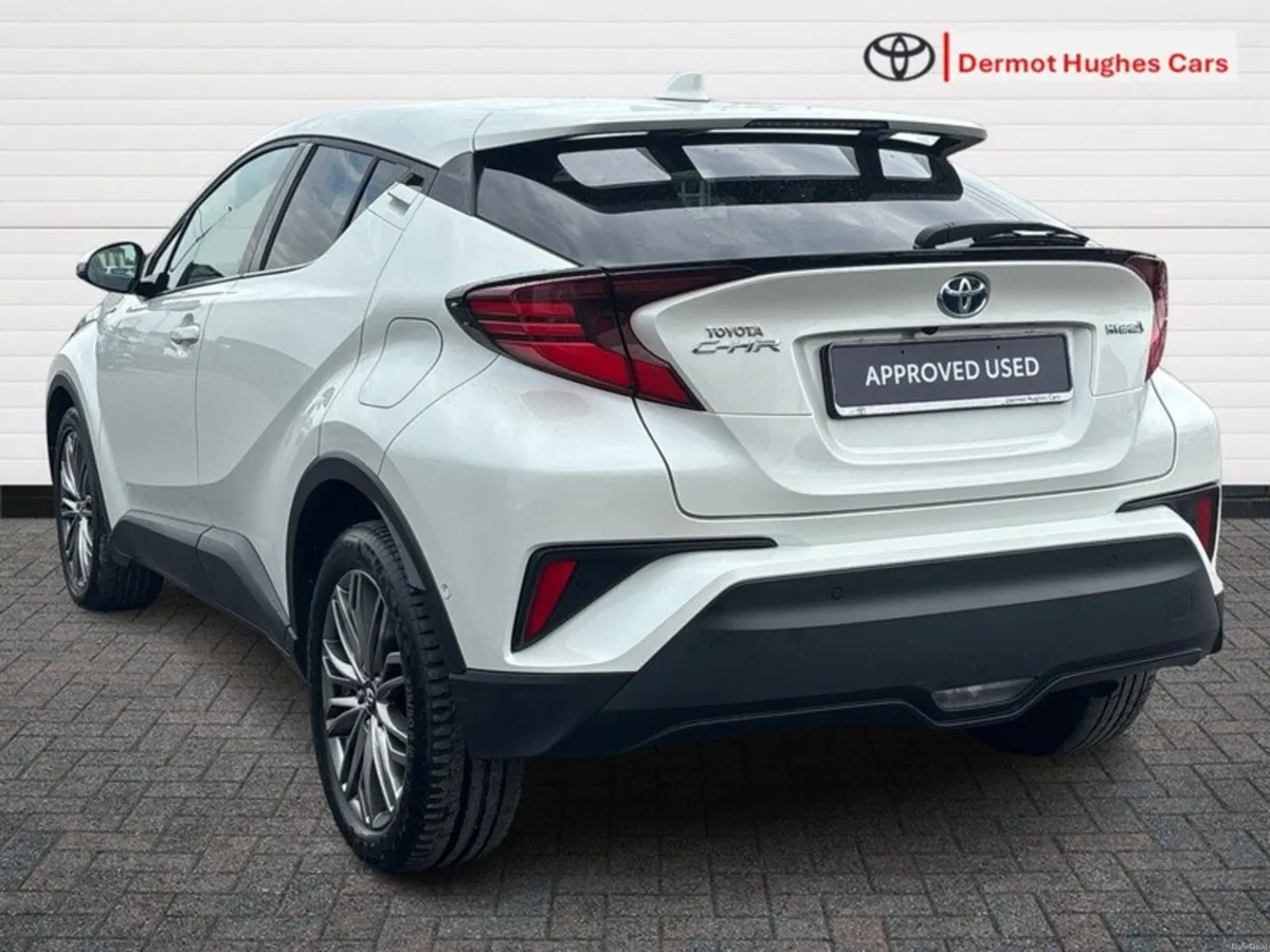 Toyota C-HR 1.8 HYBRID SOL AUTO - Image 2