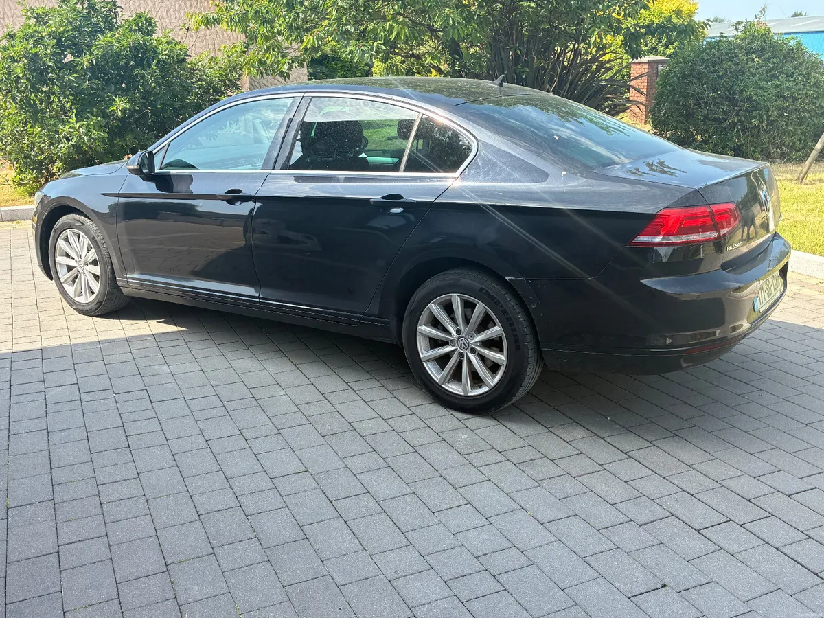 2017 Volkswagen Passat *tax+nct* - Image 4