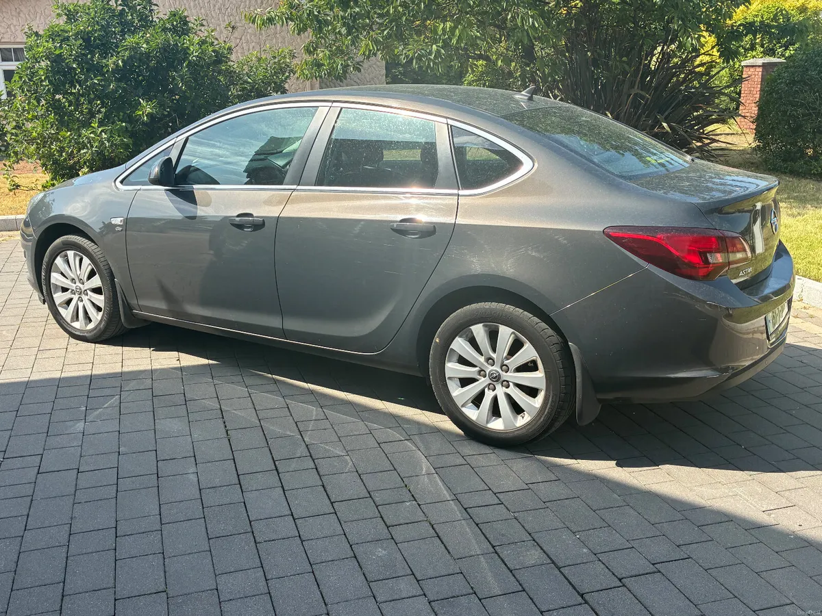 2015 Opel Astra *new nct* - Image 4