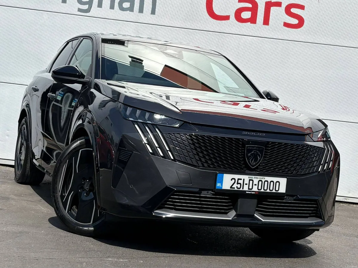2025 Peugeot 3008e GT Line, 73kwh, 20" Alloys - Image 4
