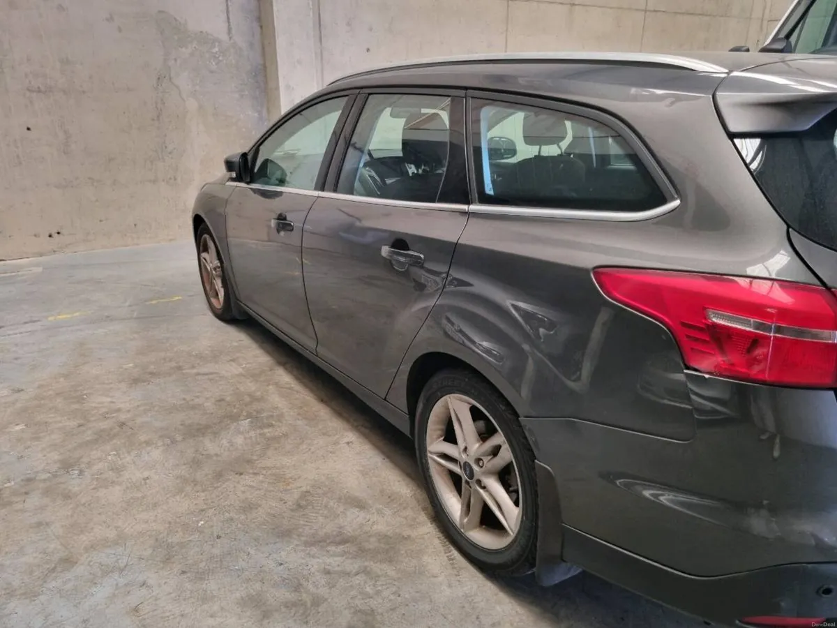 181D Ford Focus 1.0 Petrol - Image 4