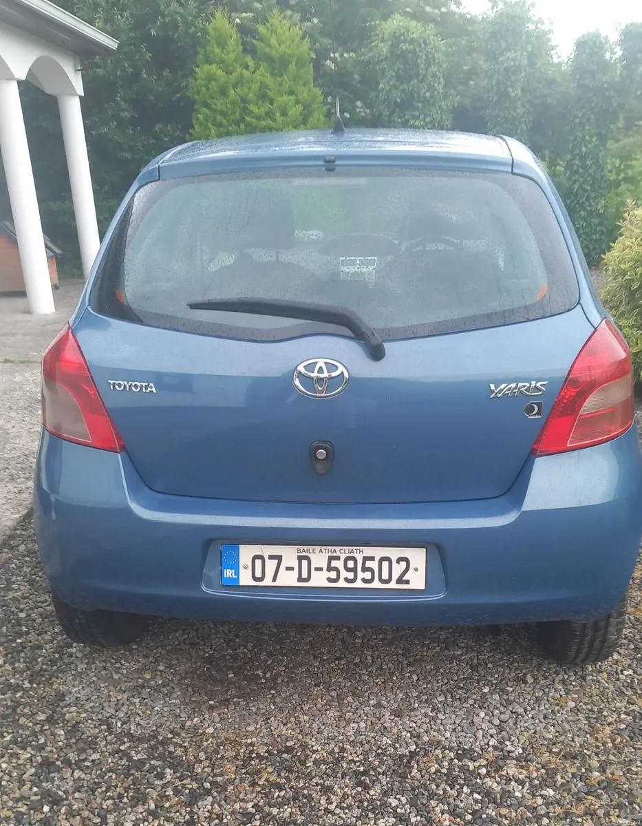 Toyota Yaris 2007 - Image 2