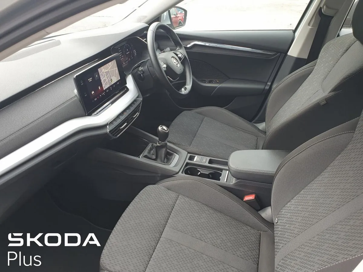 Skoda Octavia Style 2.0TDi 115HP - Two Year Warran - Image 4