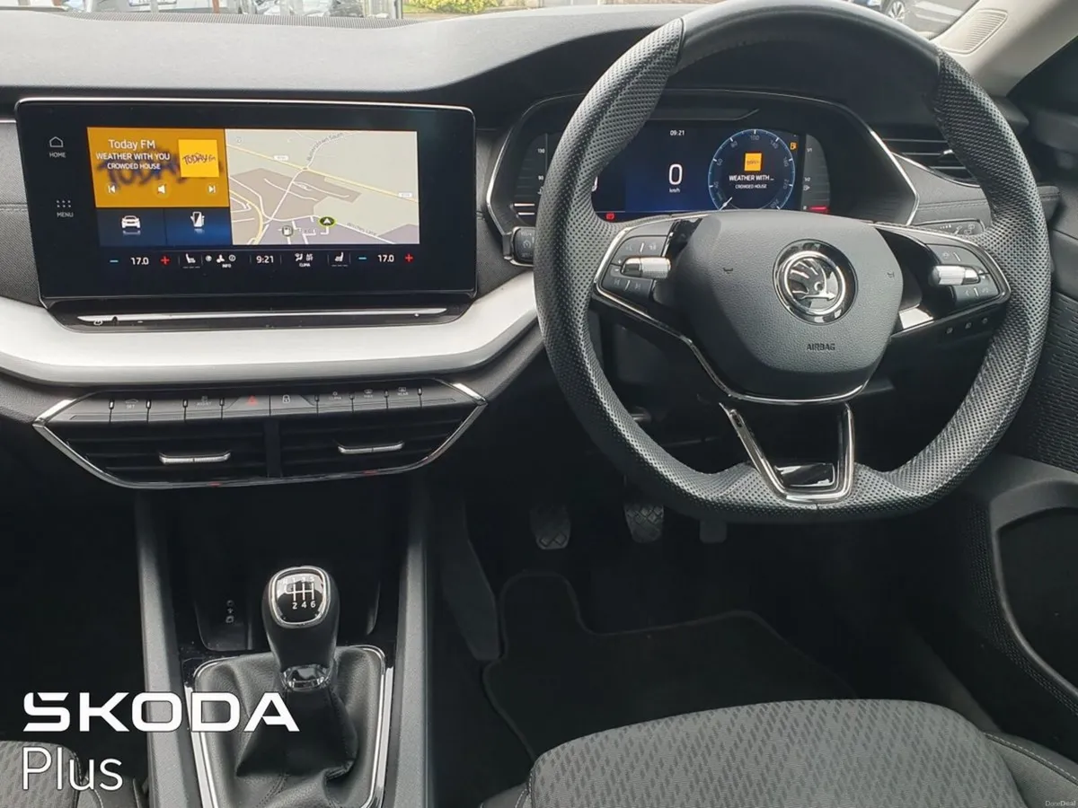 Skoda Octavia Combi Style 1.0TSi 110HP - Low Milea - Image 2
