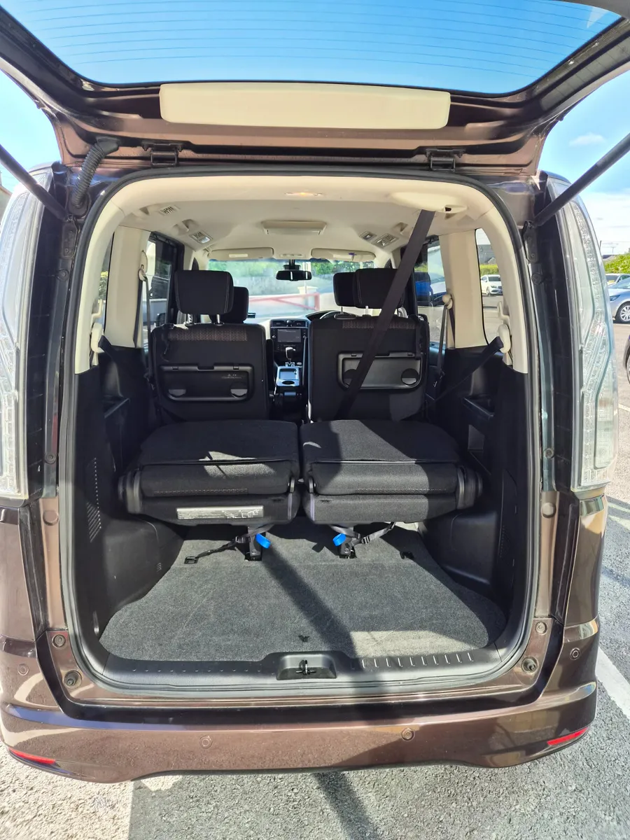 Nissan Serena 2015 2.0L Petrol Hybrid Auto - Image 6
